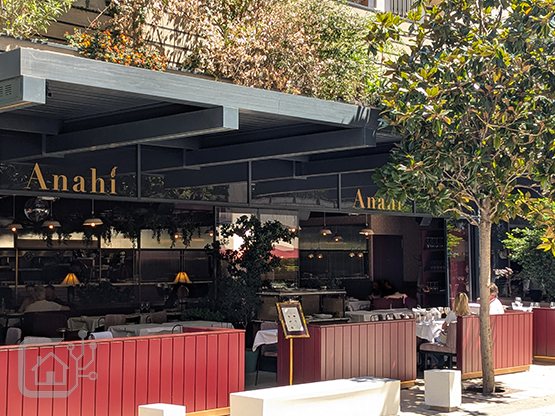 Salle de restaurant ou bar équipé